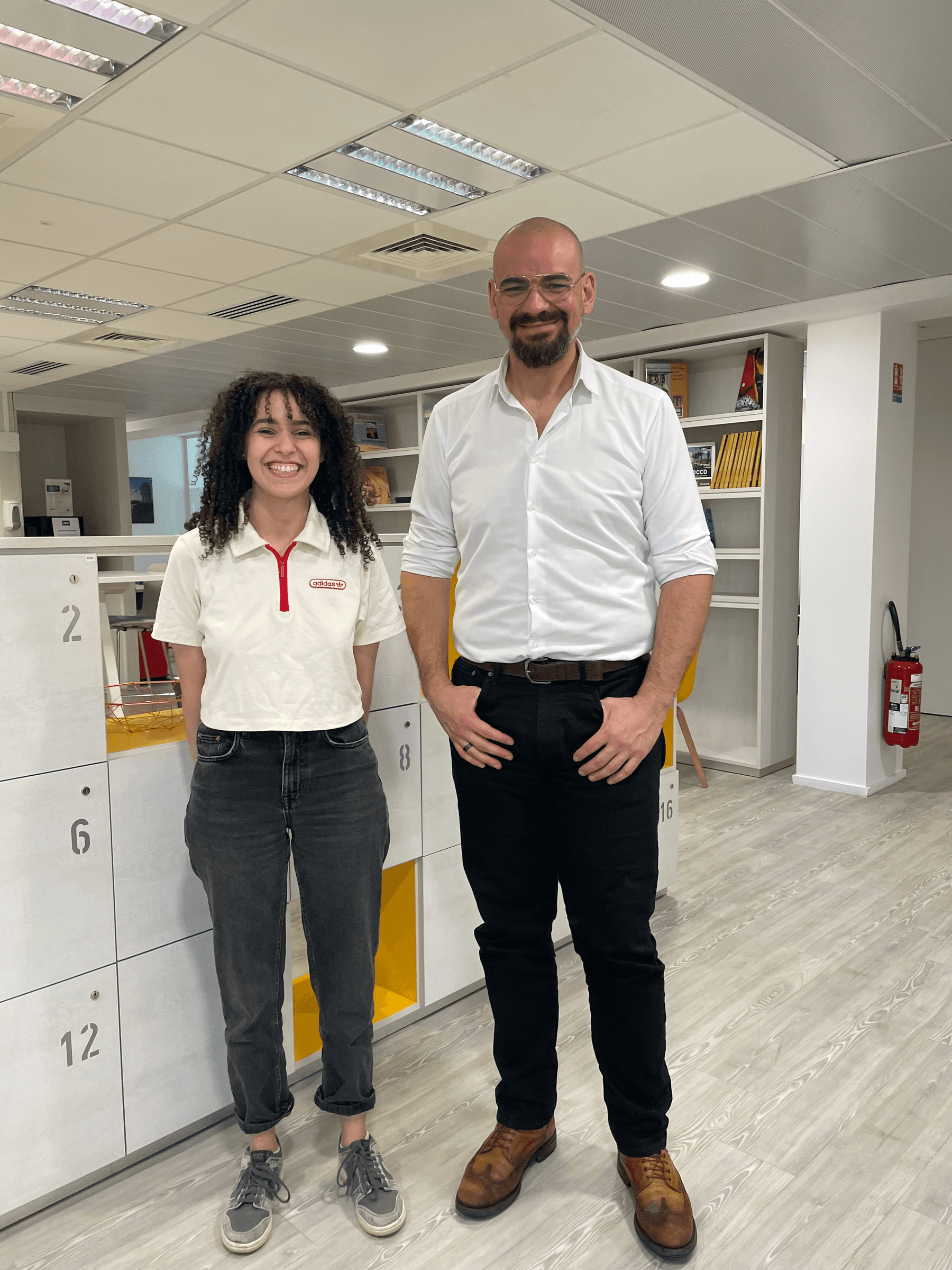 Célia et Mihai en échange naturel lors d’un mentorat chez Tana Corp.